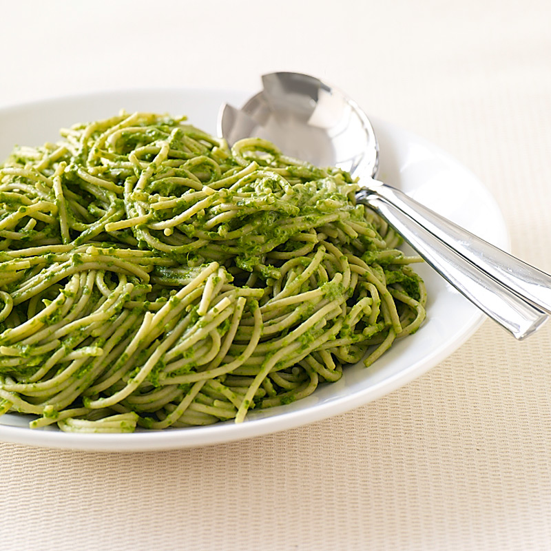 Photo of Pasta with creamy spinach pesto by WW