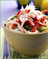 Photo de Recette revue et corrigée: Salade de nouilles asiatiques aux arachides par WW