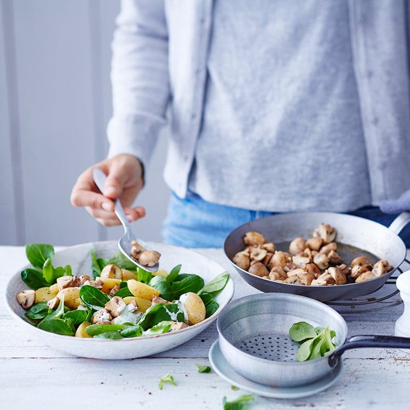 Krieltjes met knoflook- champignons en citroendip