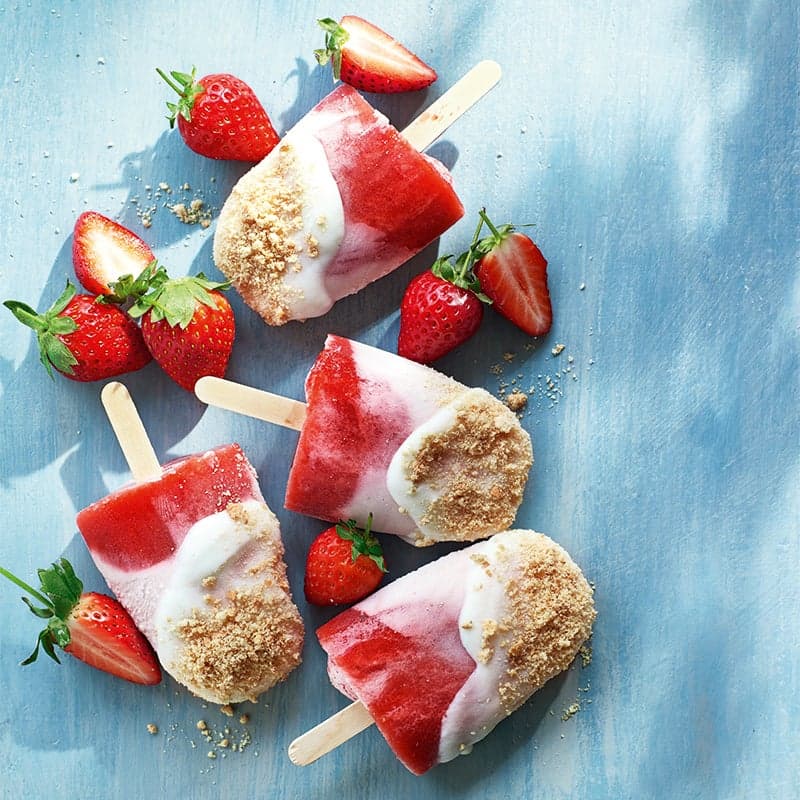 Strawberry cheesecake pops